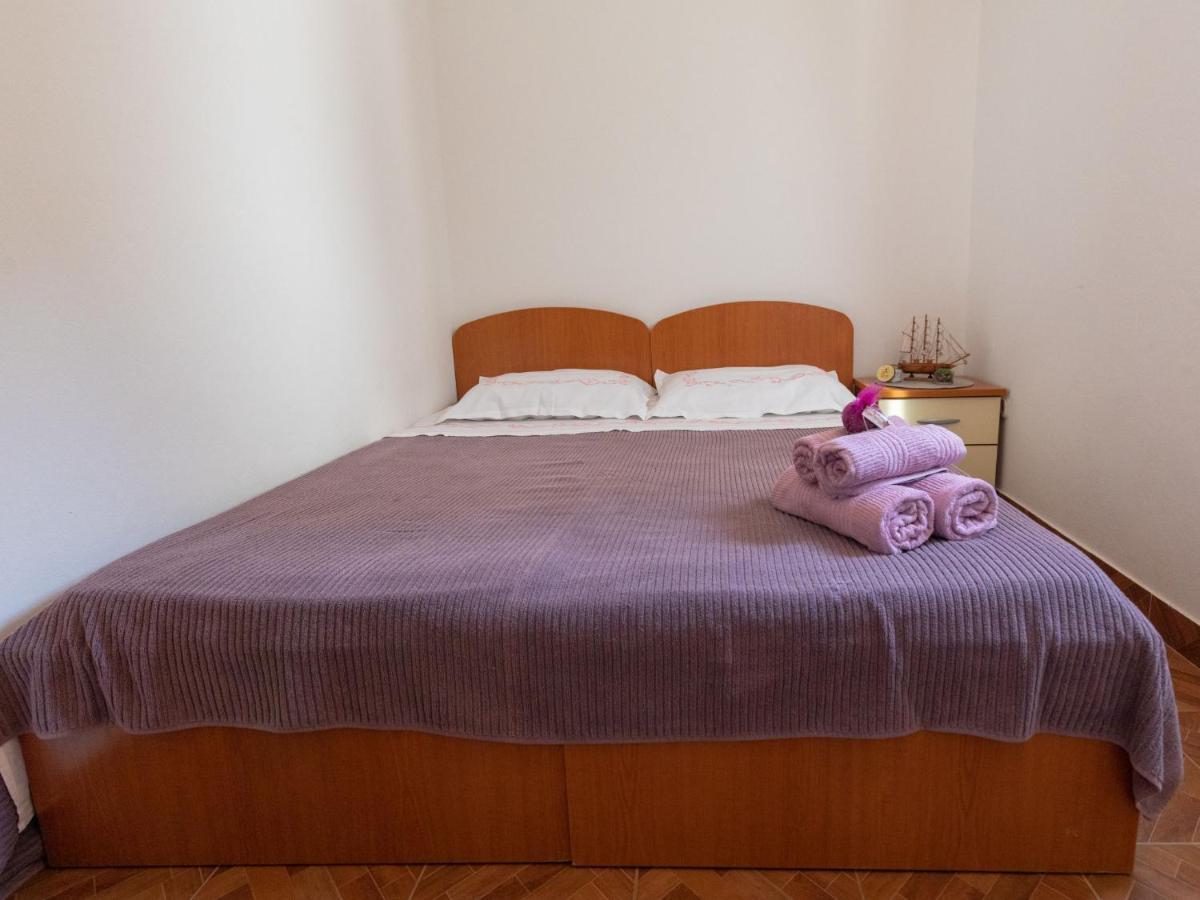 Holiday Home Dubra By Interhome コマルナ エクステリア 写真